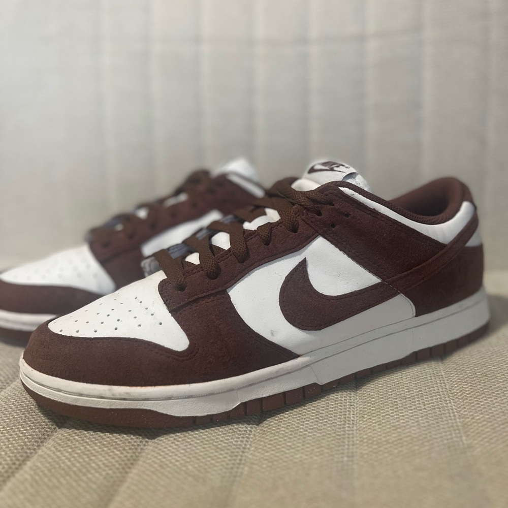 Nike Low Top Sneakers Brown & White Suede
